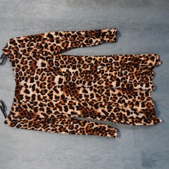 Dress - Picture 2 of 3